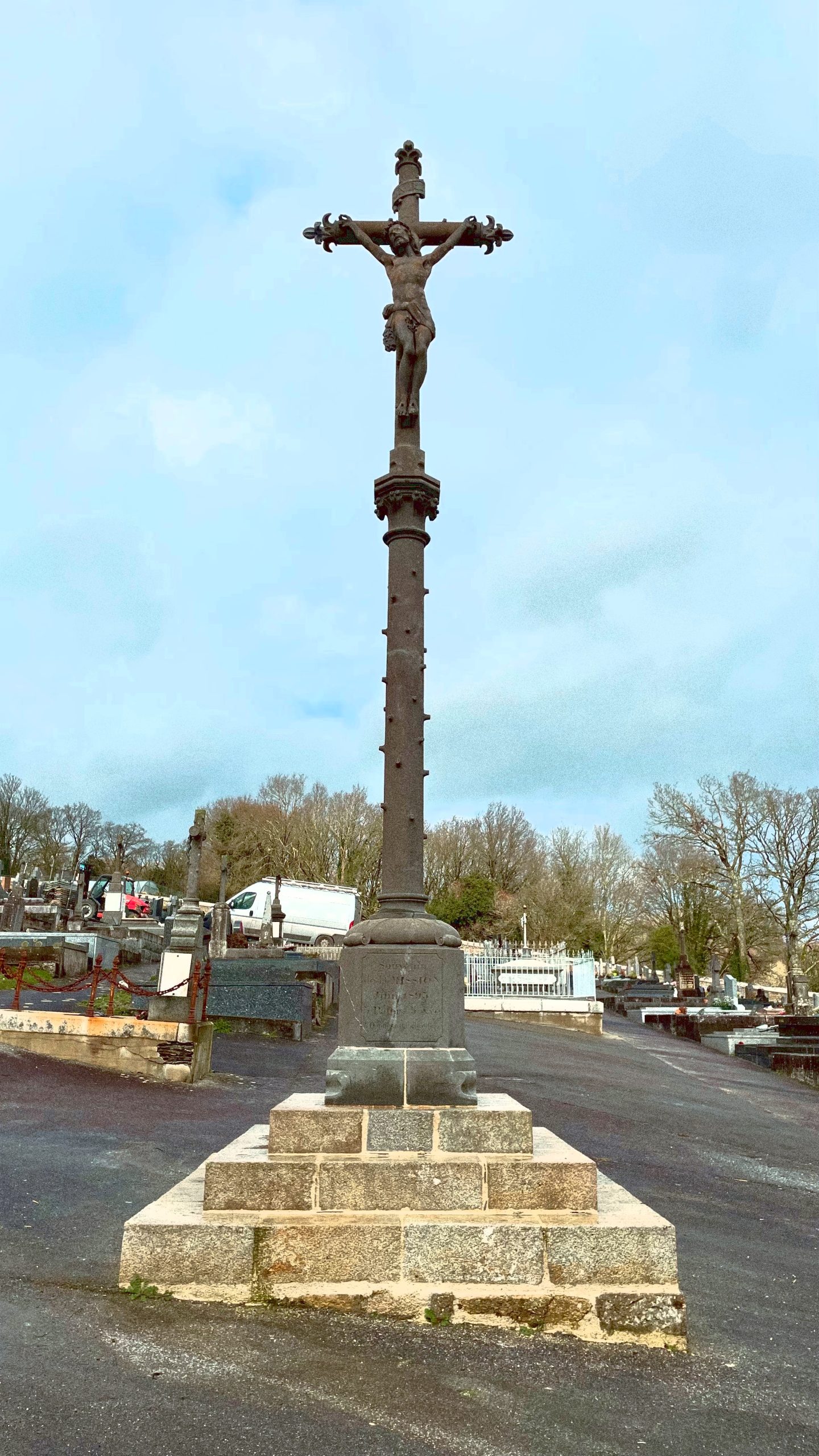 Restauration complète d'un monument historique et sculpture