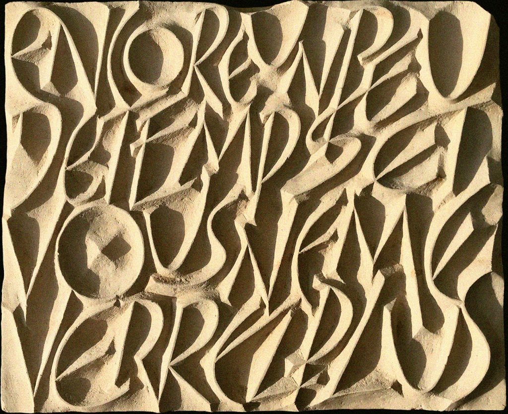 Art sacré et gravure de lettres sur pierre 